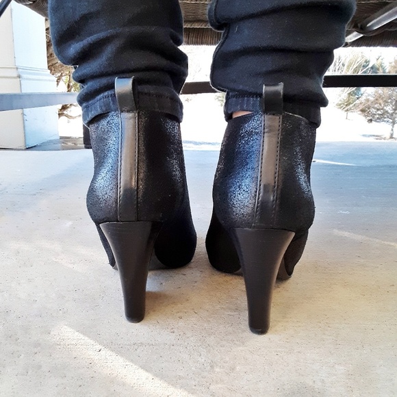 Rebecca Minkoff Glazed Black Suede Ankle Booties 8 - Picture 4 of 8